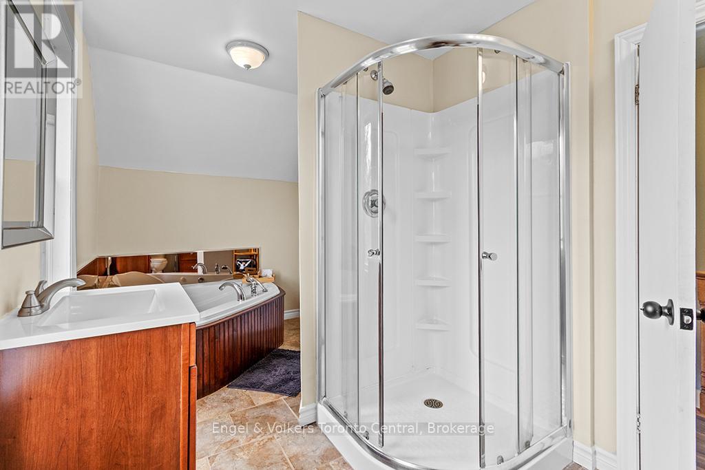 122459 GREY ROAD 5 - 21