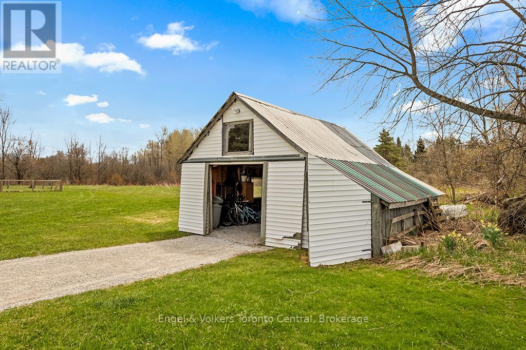 122459 GREY ROAD 5 - 29