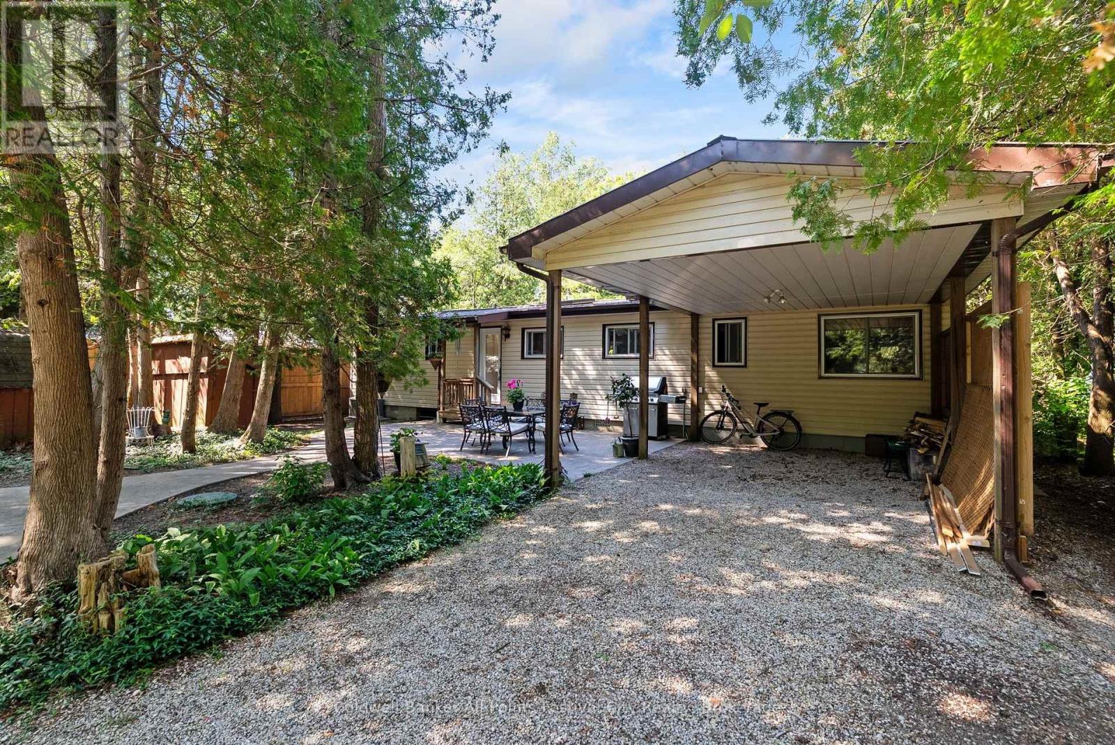 149 HURON ROAD W - 1