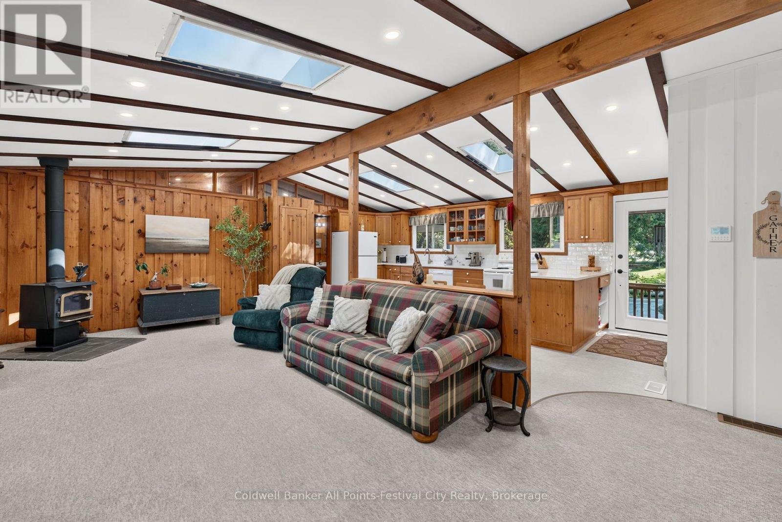 149 HURON ROAD W - 12