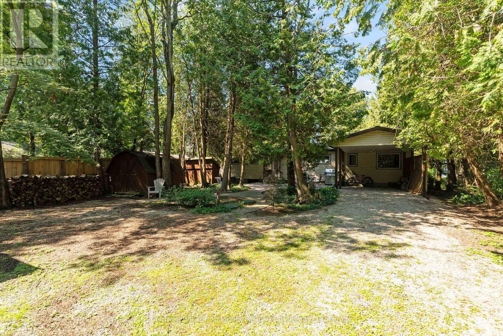 149 HURON ROAD W - 4