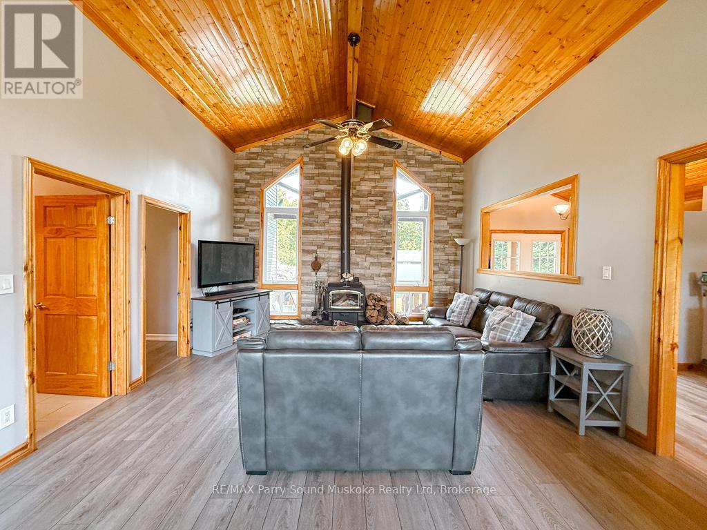 127 BURNETTS ROAD - 15