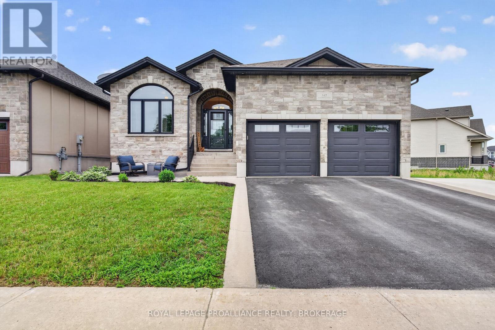 142 GILDERSLEEVE BOULEVARD - 1