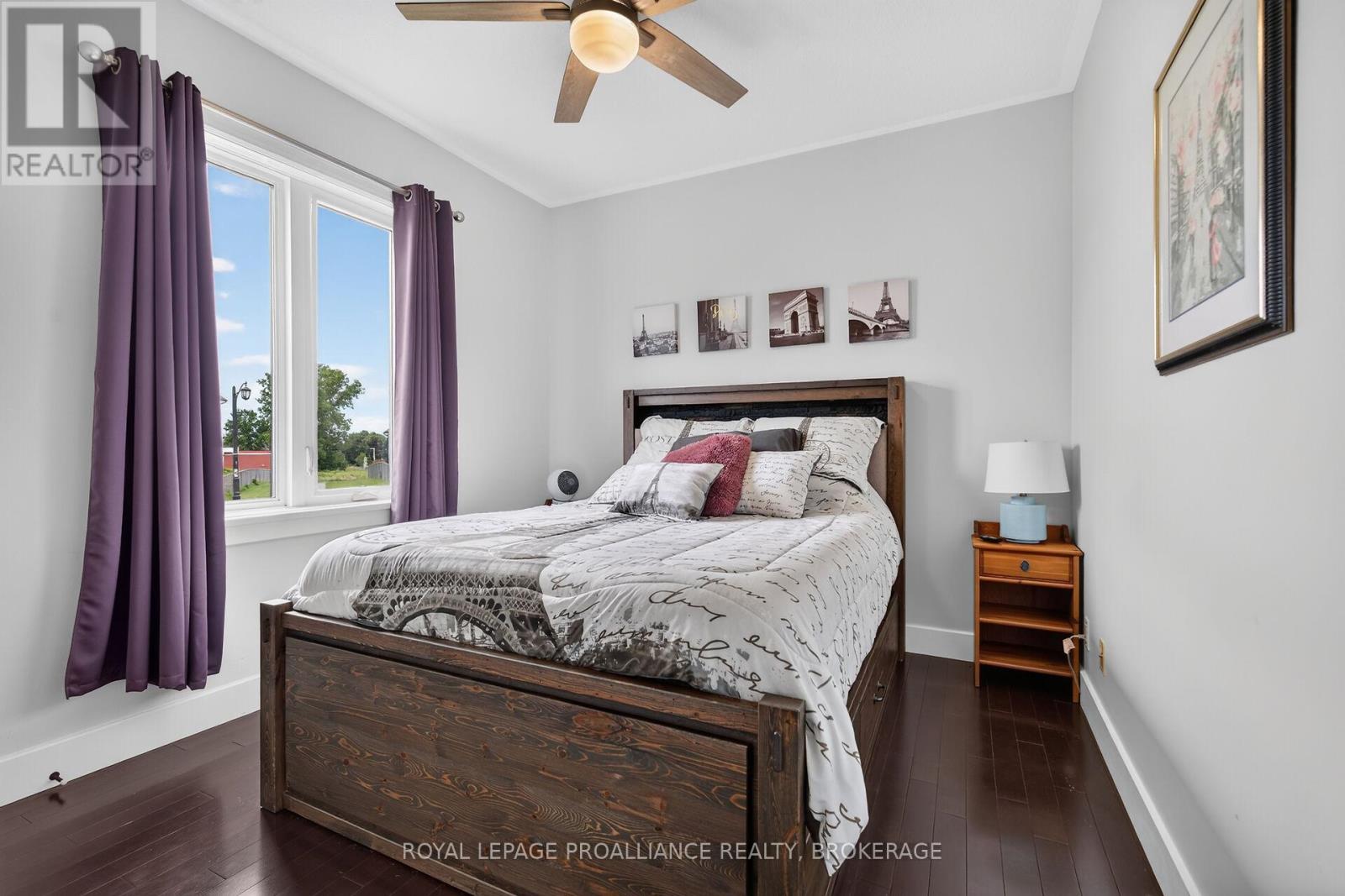 142 GILDERSLEEVE BOULEVARD - 25