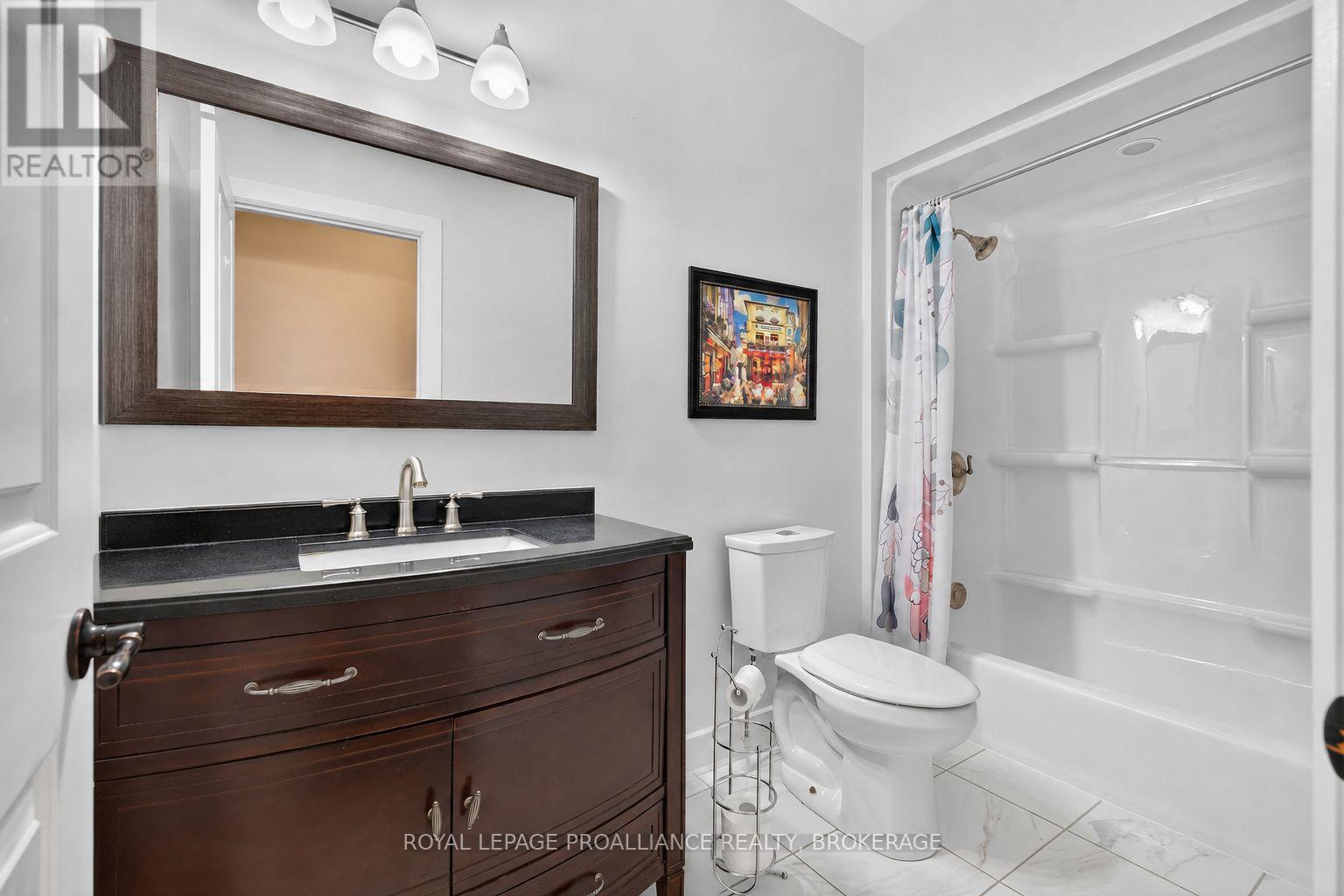 142 GILDERSLEEVE BOULEVARD - 27