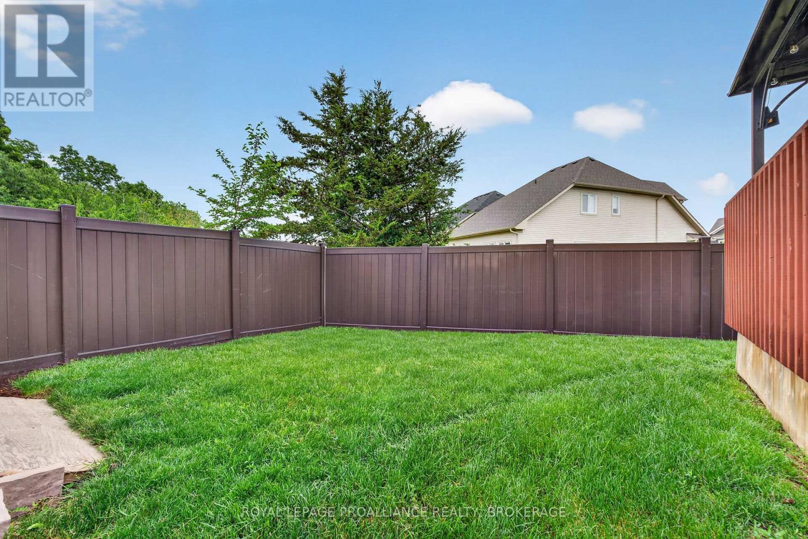 142 GILDERSLEEVE BOULEVARD - 39