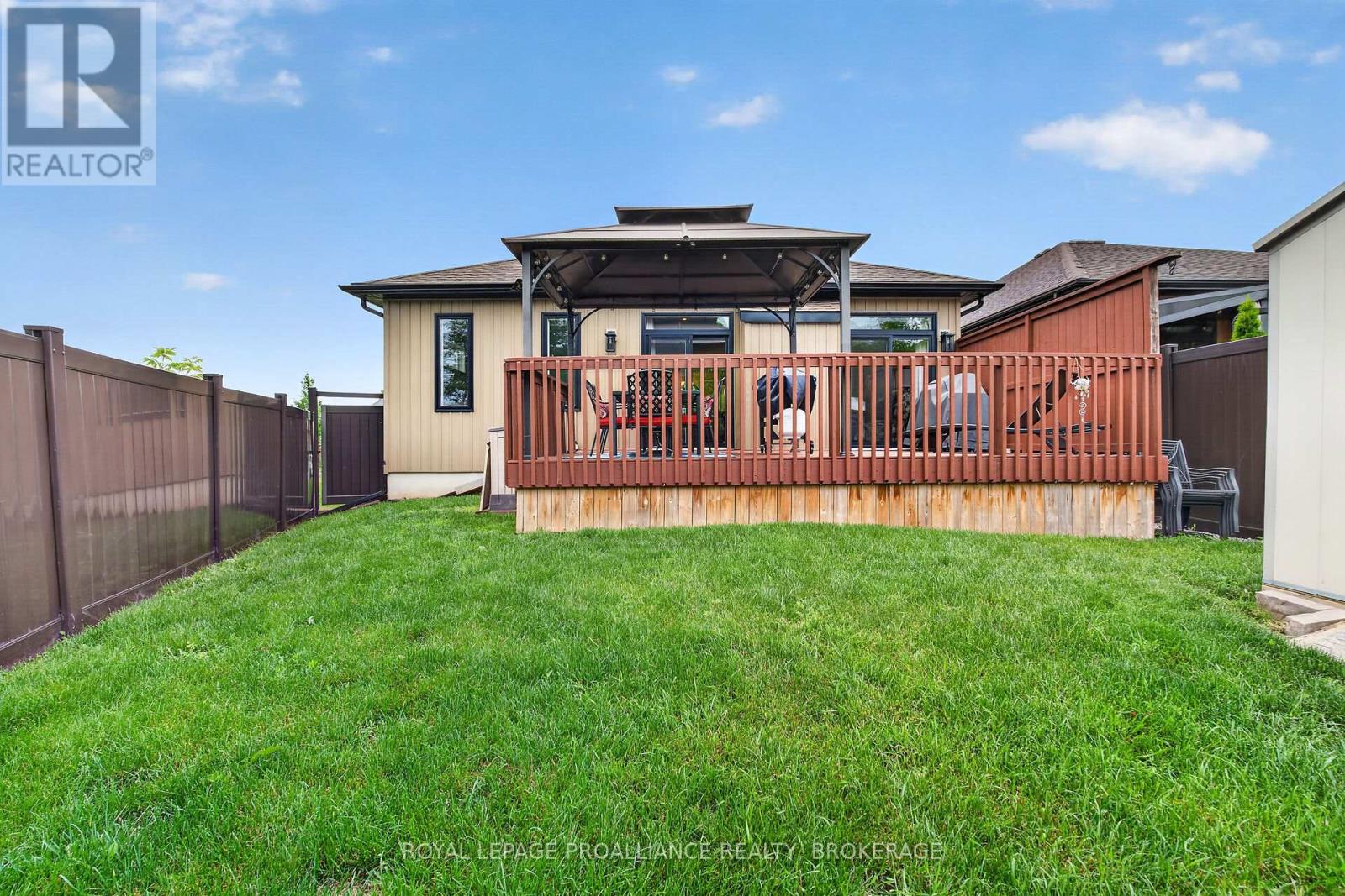 142 GILDERSLEEVE BOULEVARD - 40