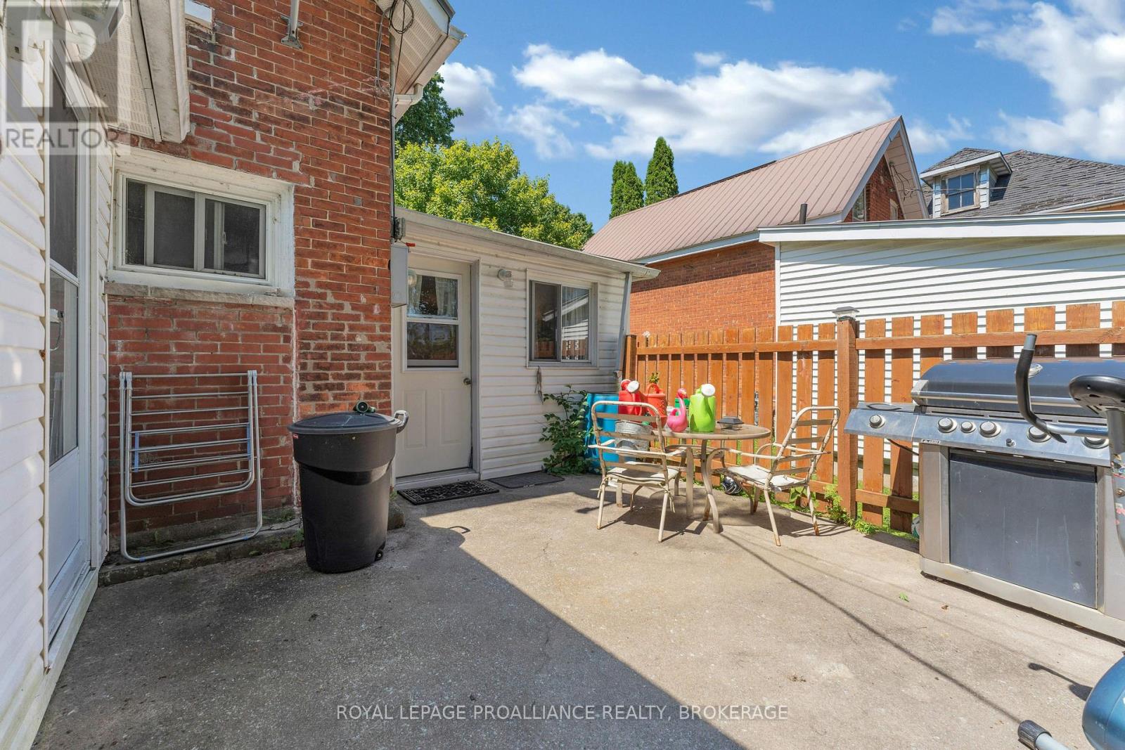 465 GARDEN STREET - 25