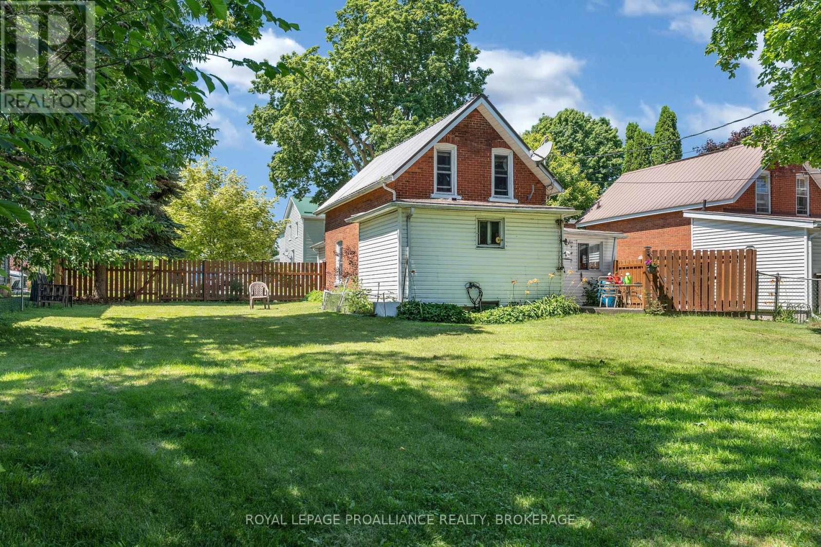 465 GARDEN STREET - 27