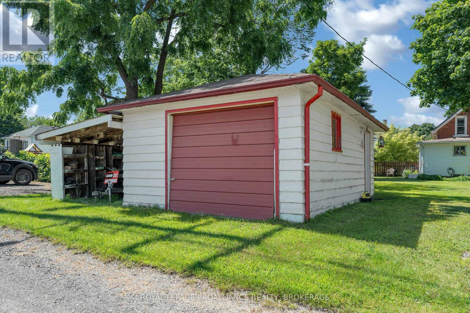 465 GARDEN STREET - 31