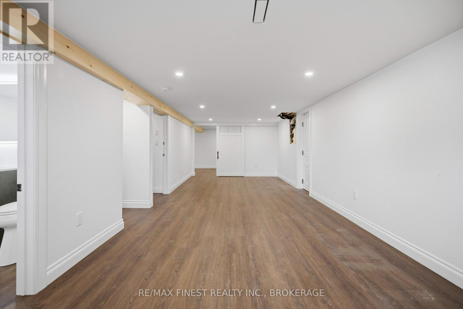 1604 JOYCEVILLE ROAD - 23
