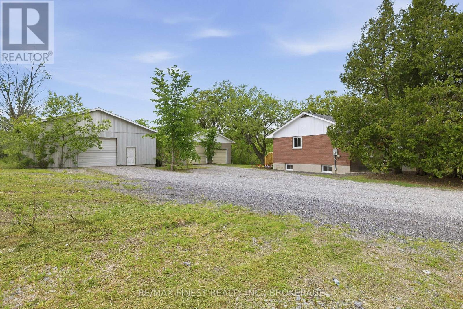 1604 JOYCEVILLE ROAD - 4