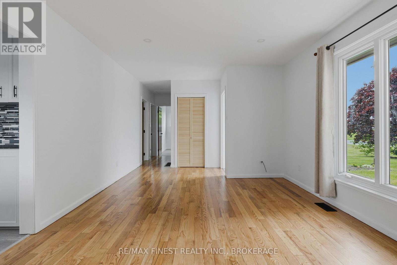 1604 JOYCEVILLE ROAD - 8