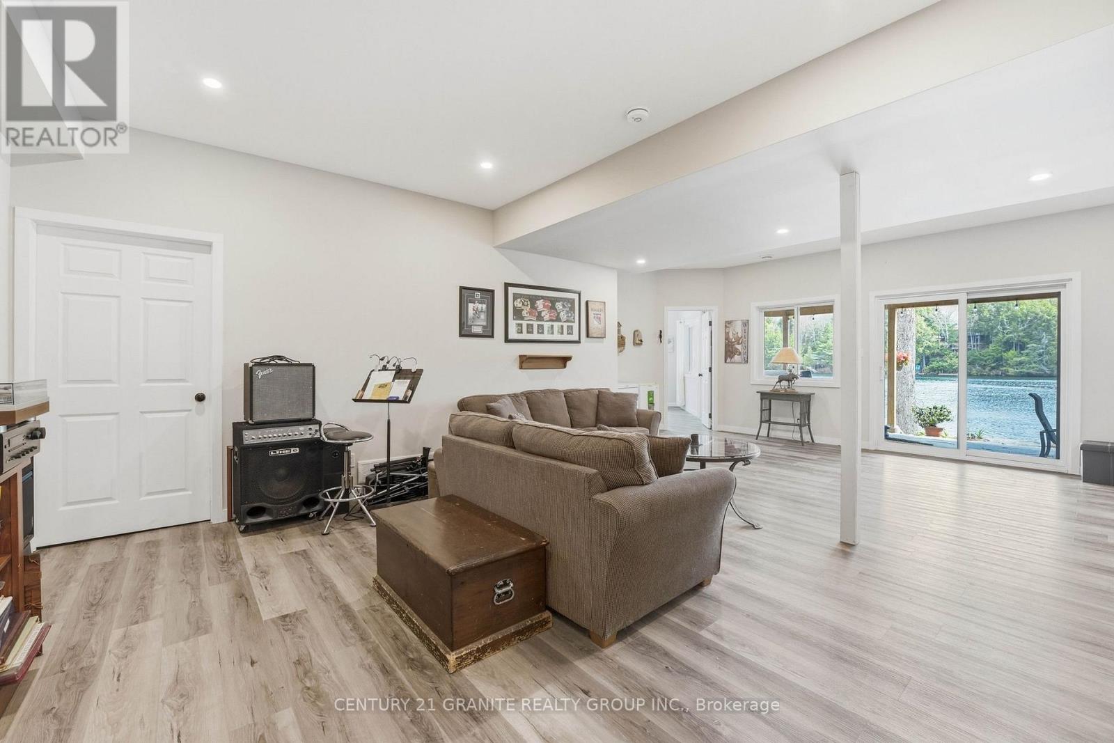 1407 ABRAMS ROAD W - 23