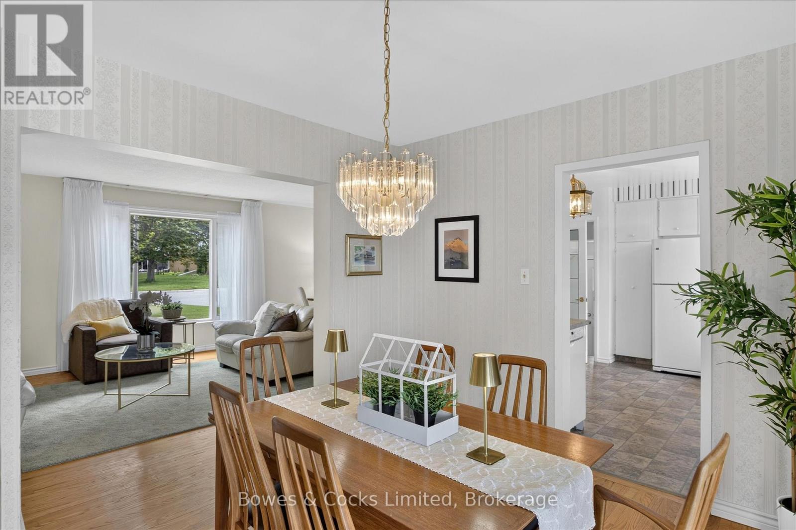 1228 BATHURST STREET - 12