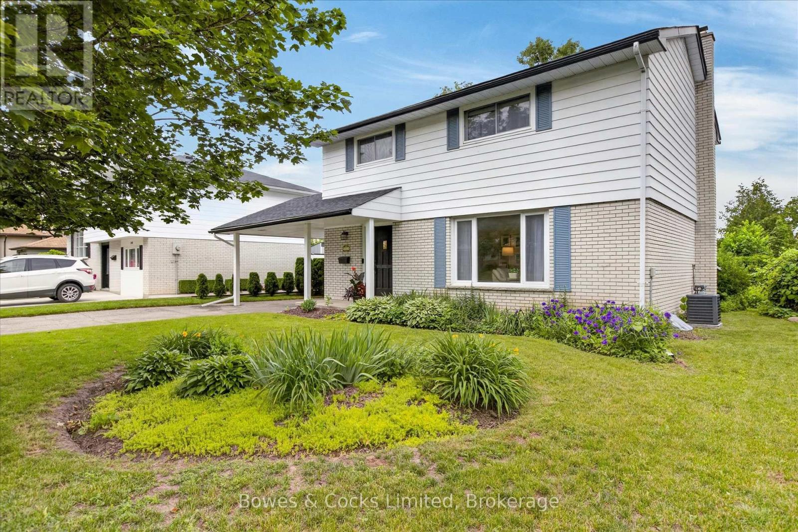 1228 BATHURST STREET - 3