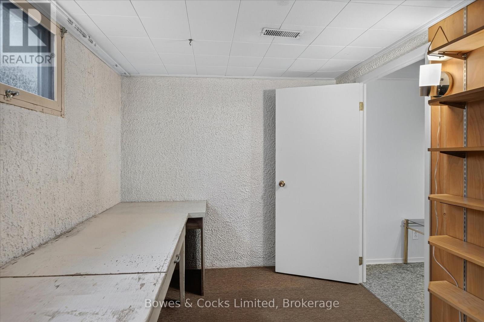 1228 BATHURST STREET - 34