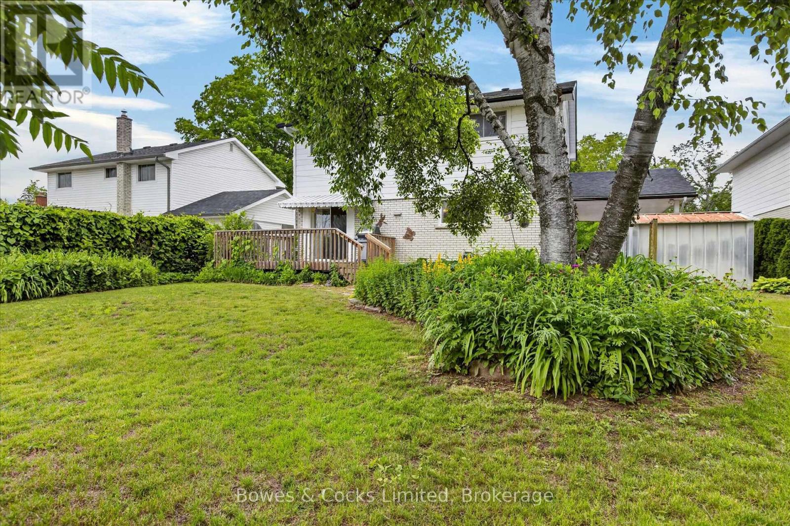 1228 BATHURST STREET - 49