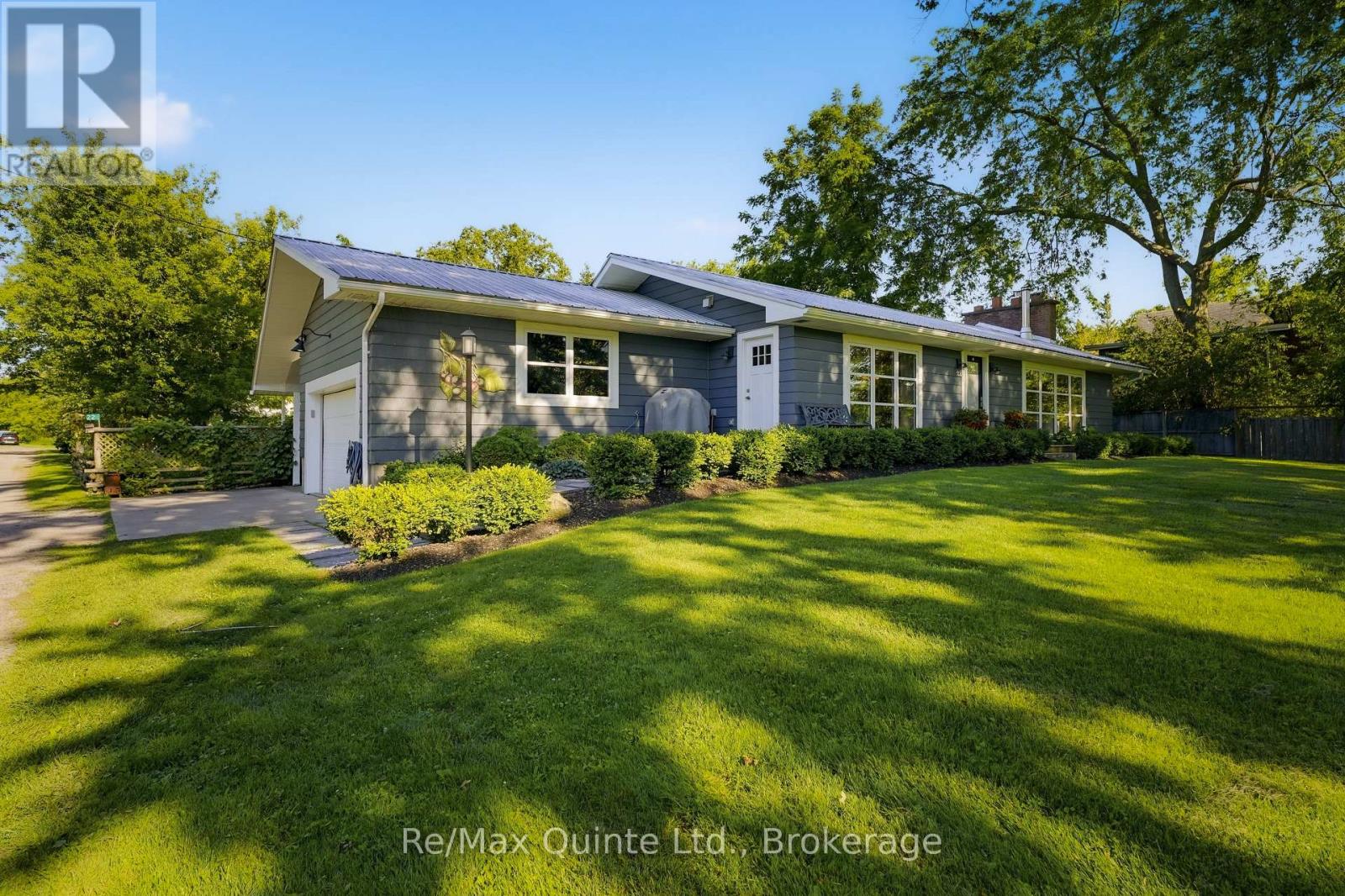 22 BECKWITH STREET - 2