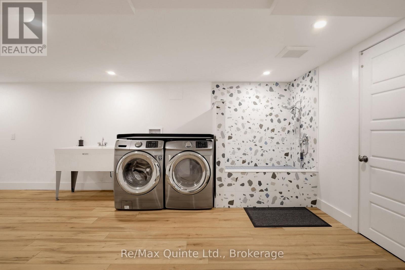 22 BECKWITH STREET - 25