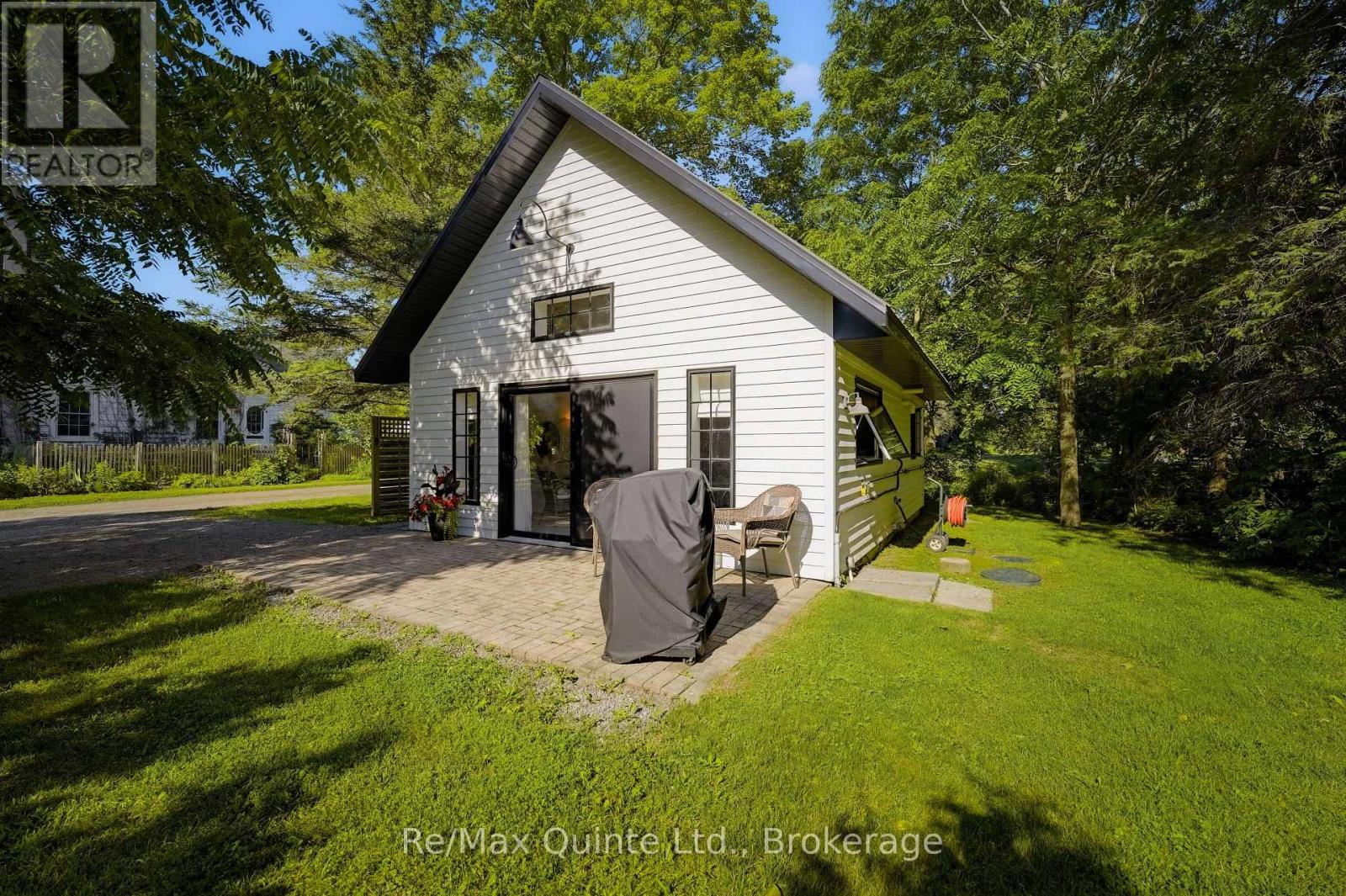 22 BECKWITH STREET - 32