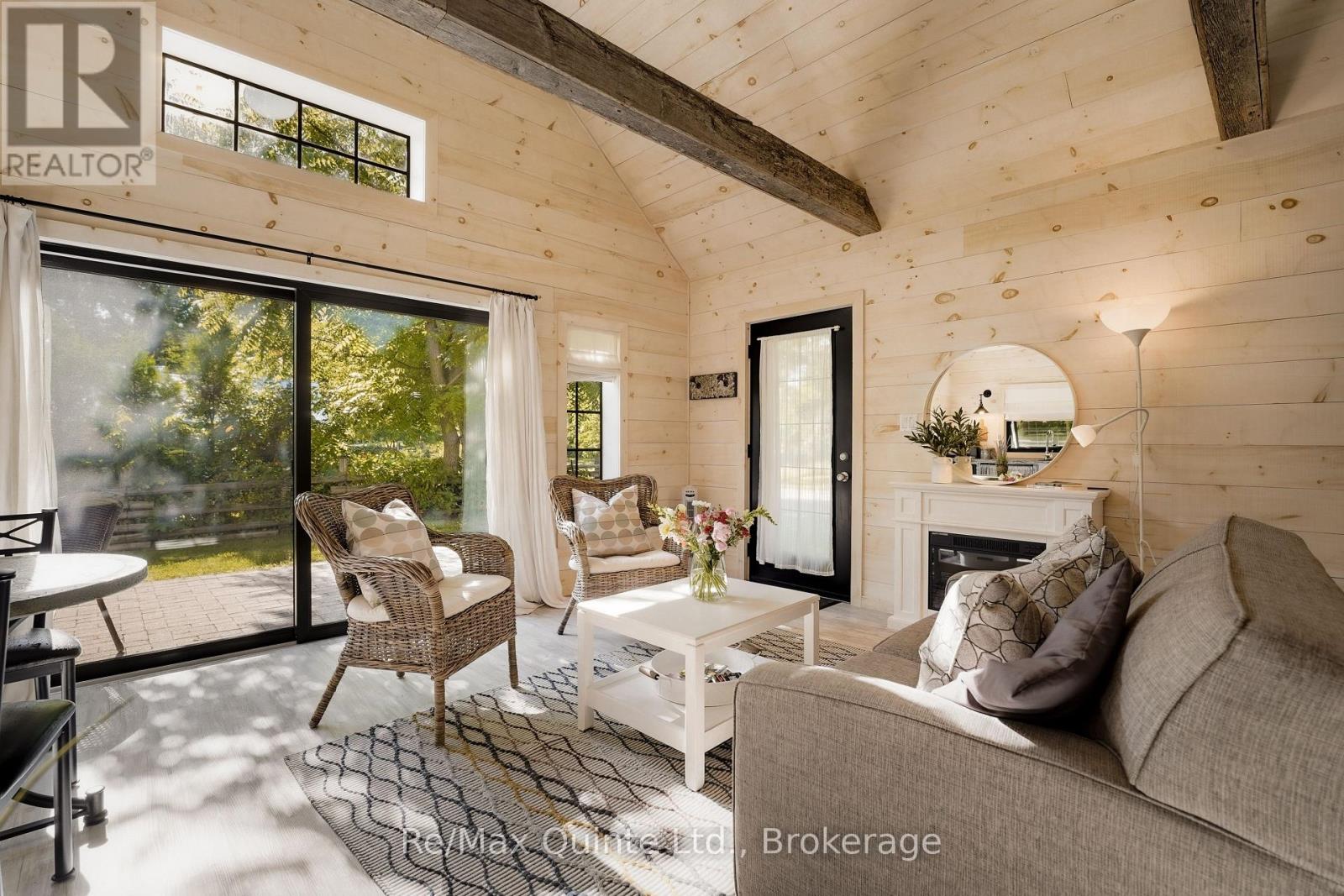 22 BECKWITH STREET - 34