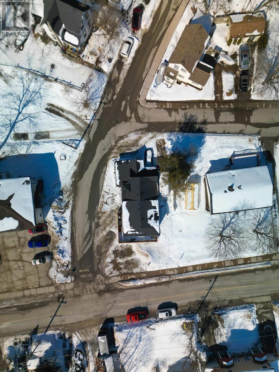 69 MAPLE STREET - 21