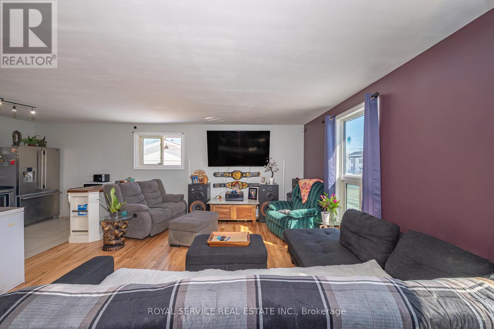 69 MAPLE STREET - 3