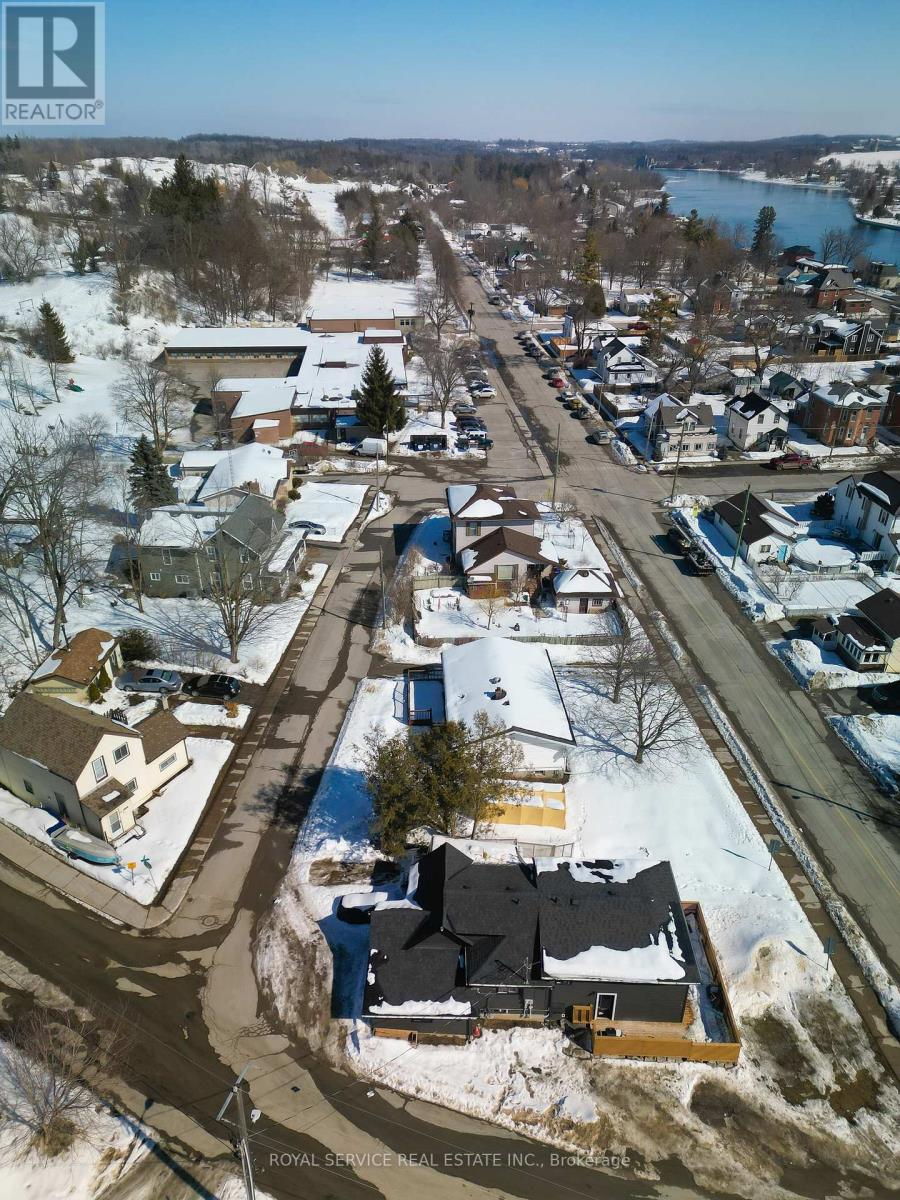 69 MAPLE STREET - 33