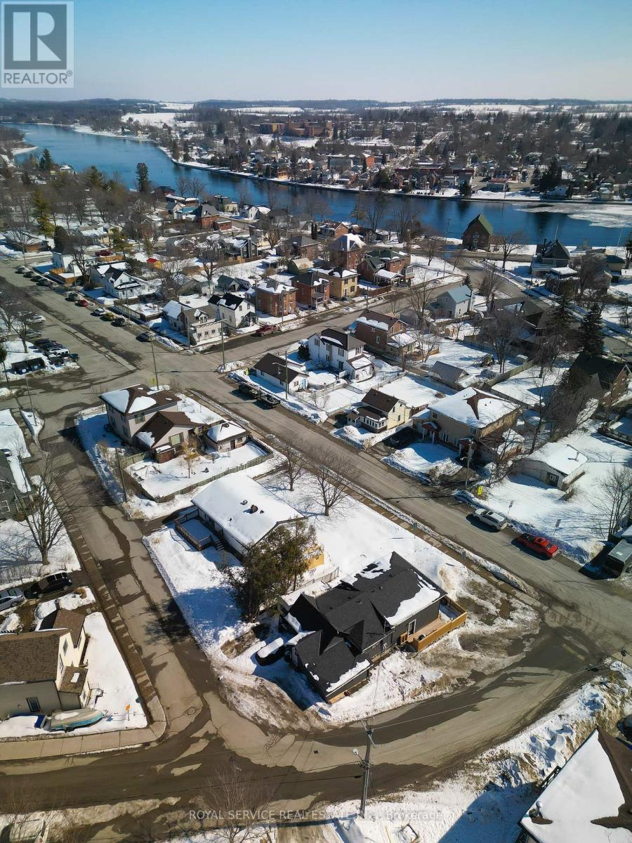 69 MAPLE STREET - 36
