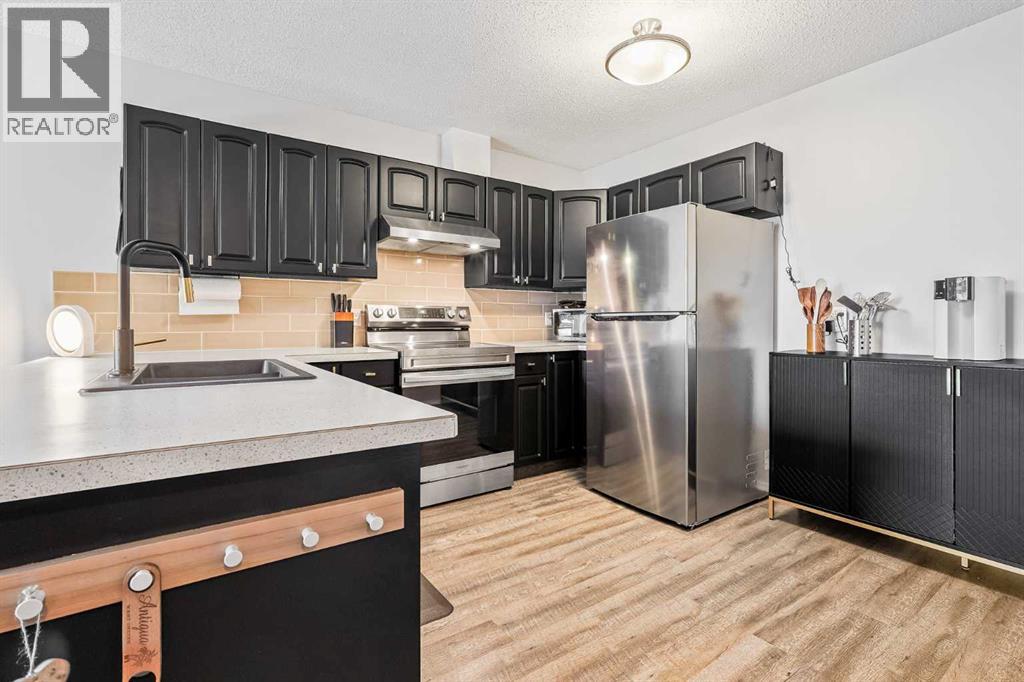#304 855 Columbia Boulevard W - 11