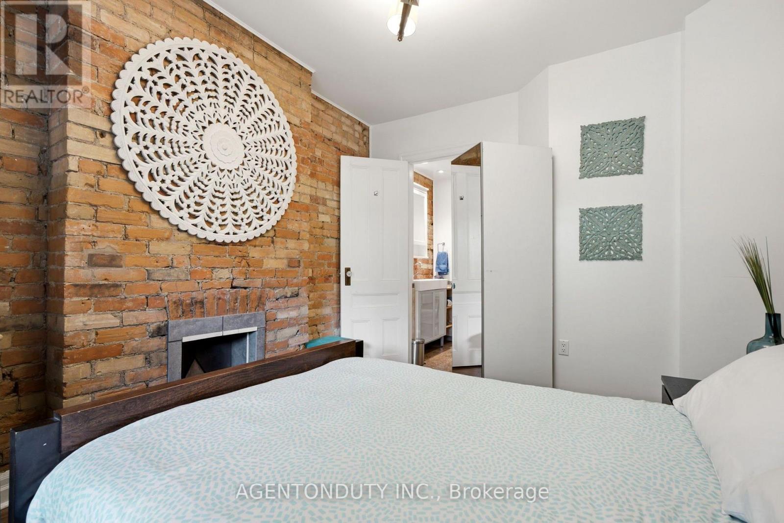 200 ST HELEN'S AVENUE - 12