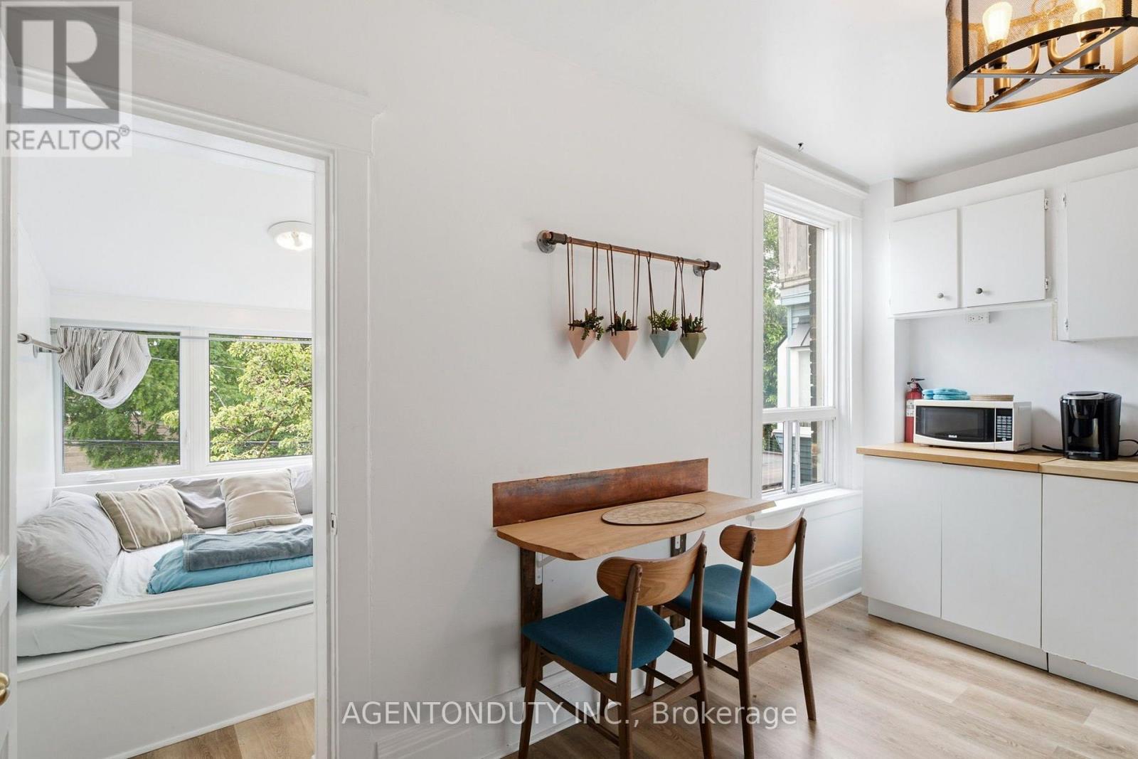 200 ST HELEN'S AVENUE - 27