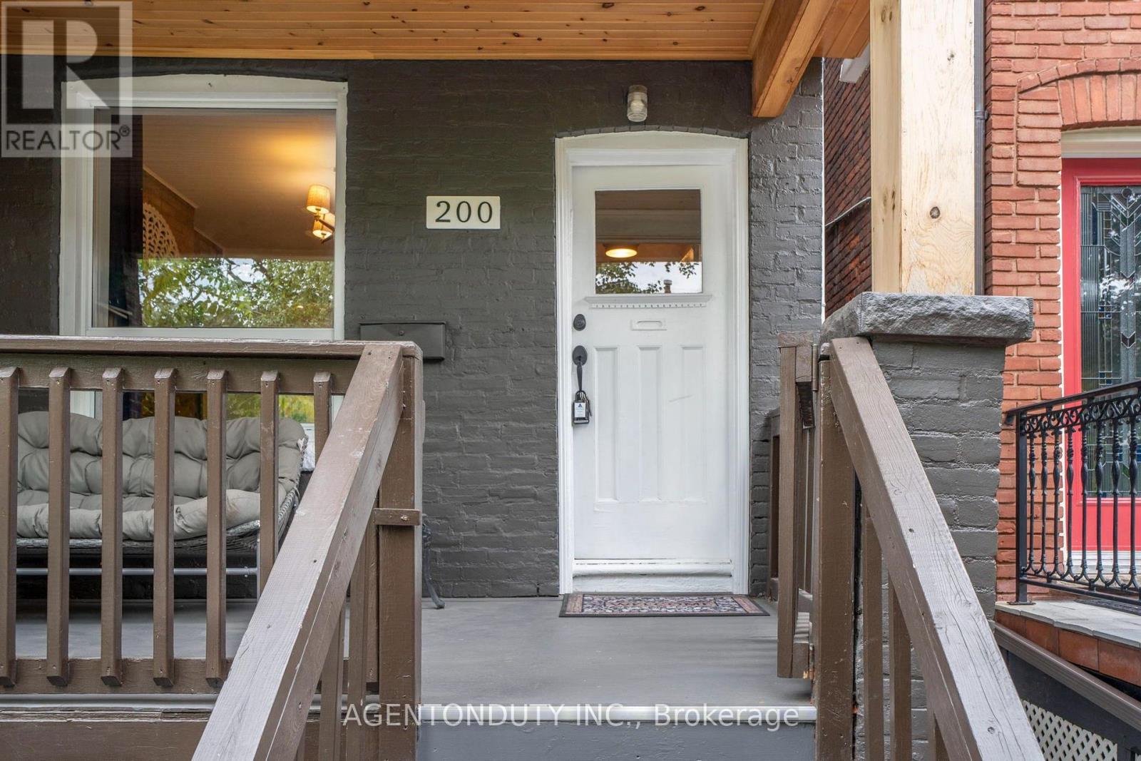 200 ST HELEN'S AVENUE - 4