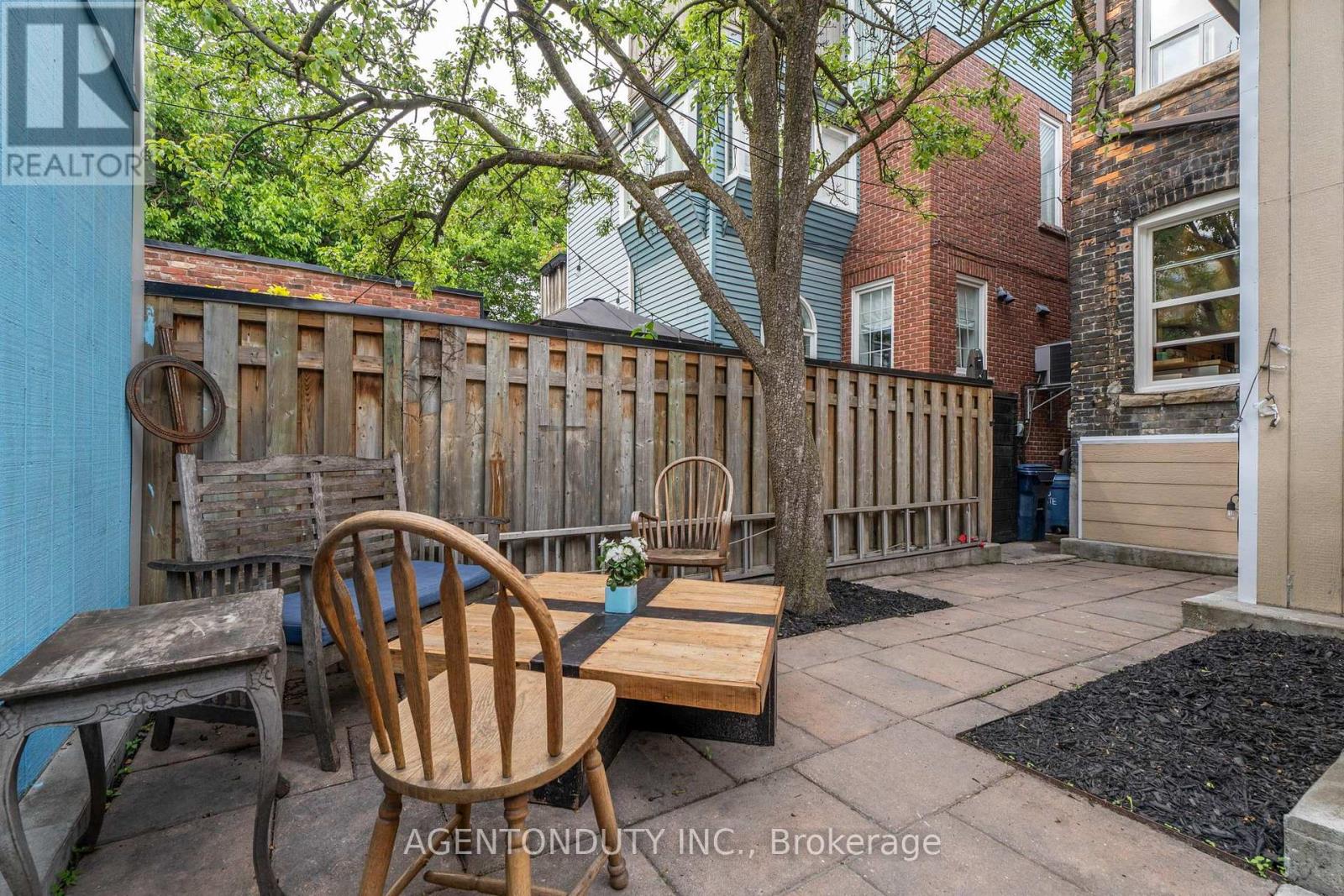200 ST HELEN'S AVENUE - 40