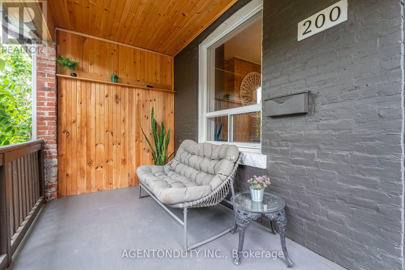 200 ST HELEN'S AVENUE - 6