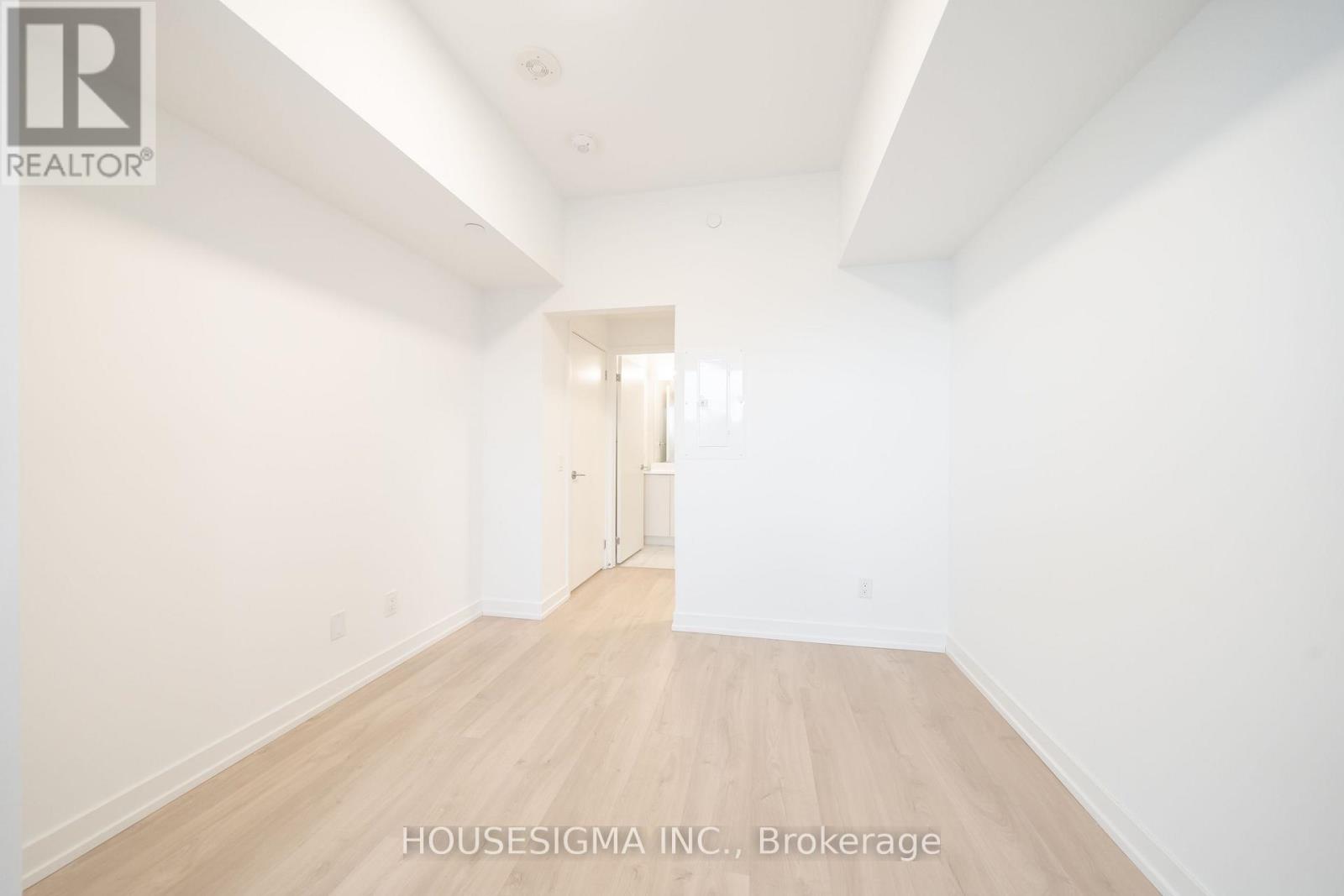 #202 181 SHEPPARD AVENUE E - 12