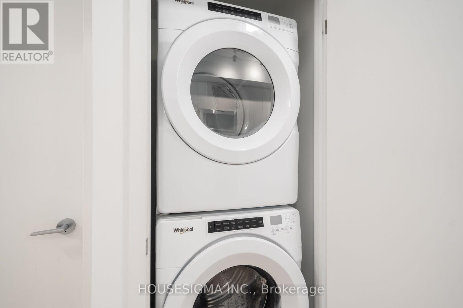 #202 181 SHEPPARD AVENUE E - 18