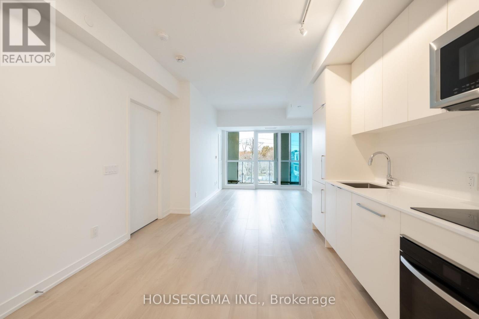 #202 181 SHEPPARD AVENUE E - 2
