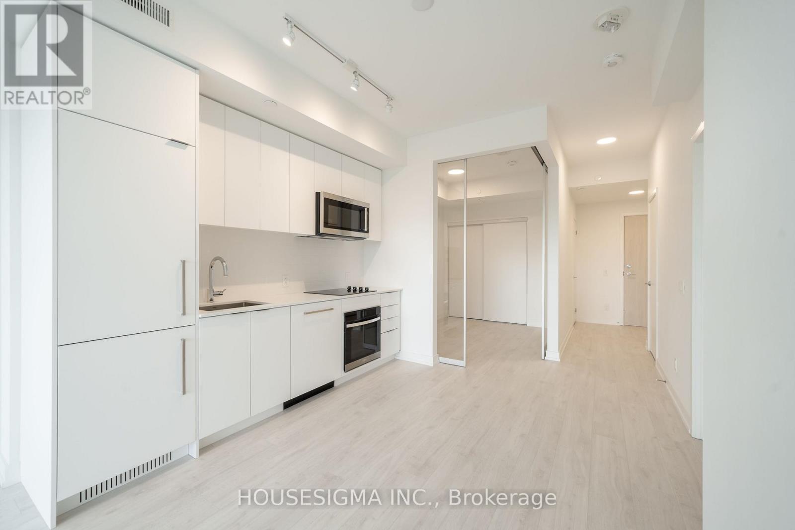 #414 181 SHEPPARD AVENUE E - 13