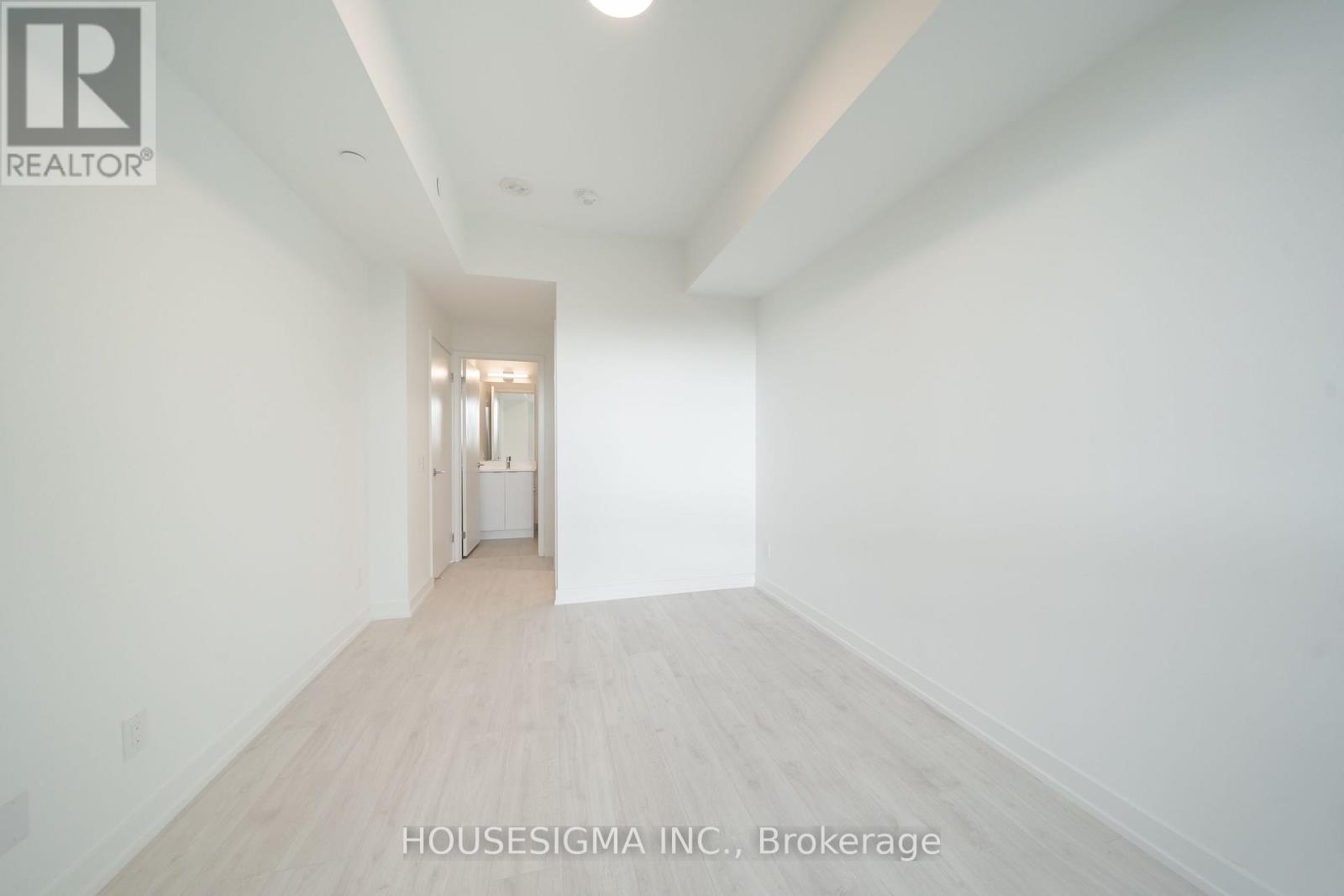 #414 181 SHEPPARD AVENUE E - 19
