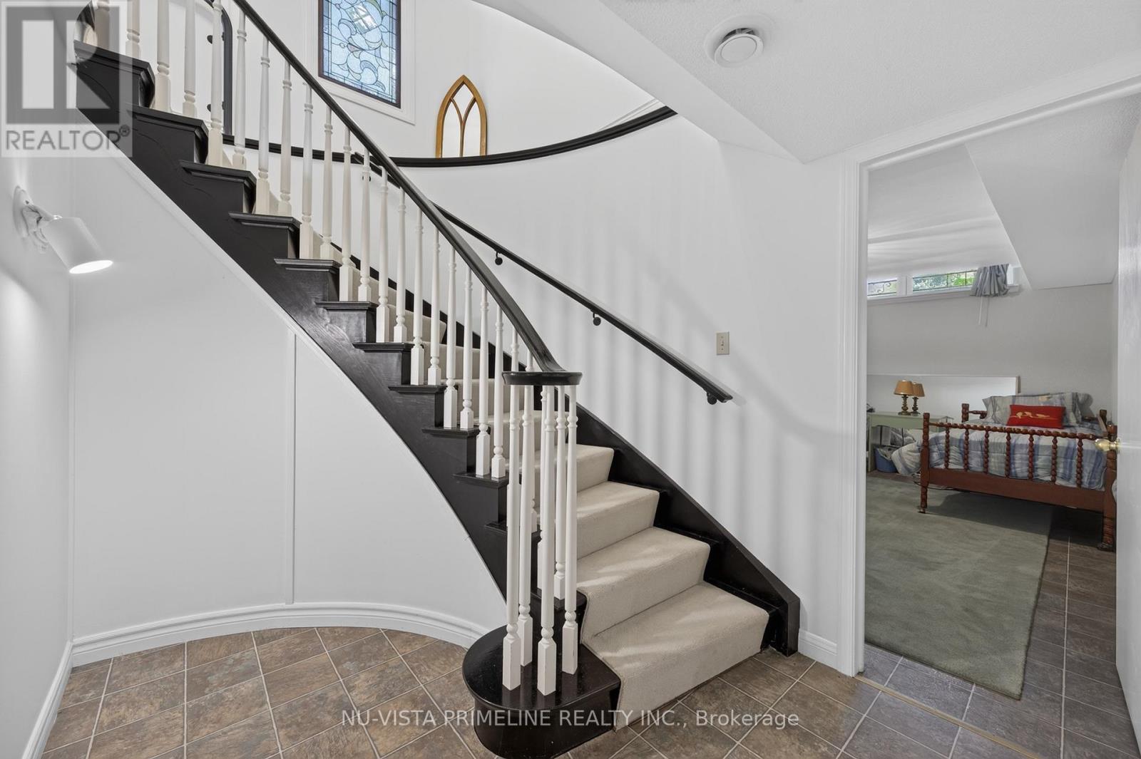 98 SHAVIAN BOULEVARD - 30