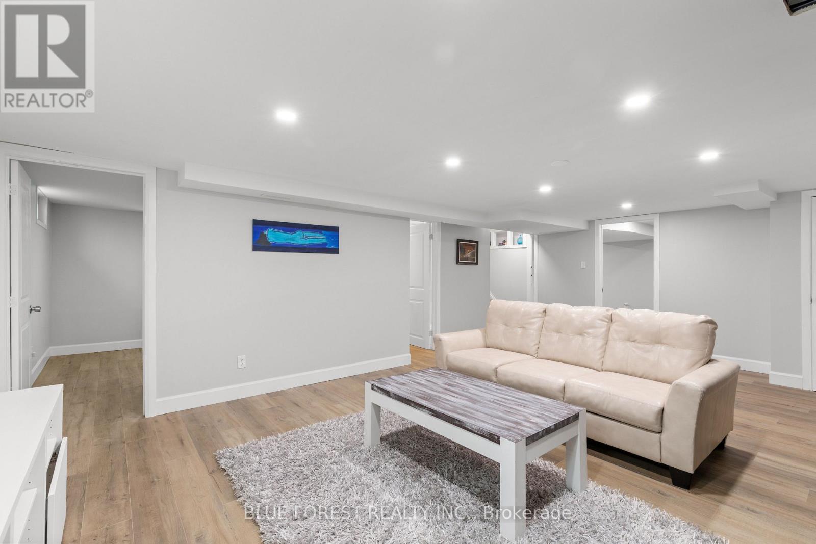 15 SOUTHLAND DRIVE - 24