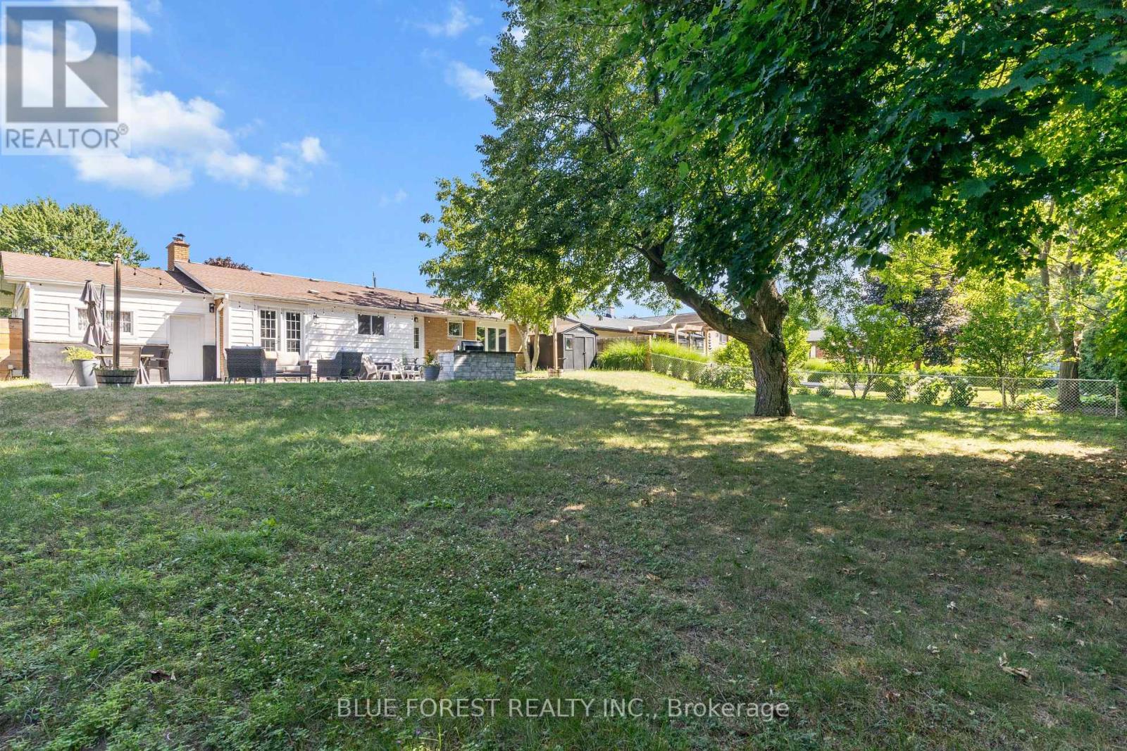 15 SOUTHLAND DRIVE - 41