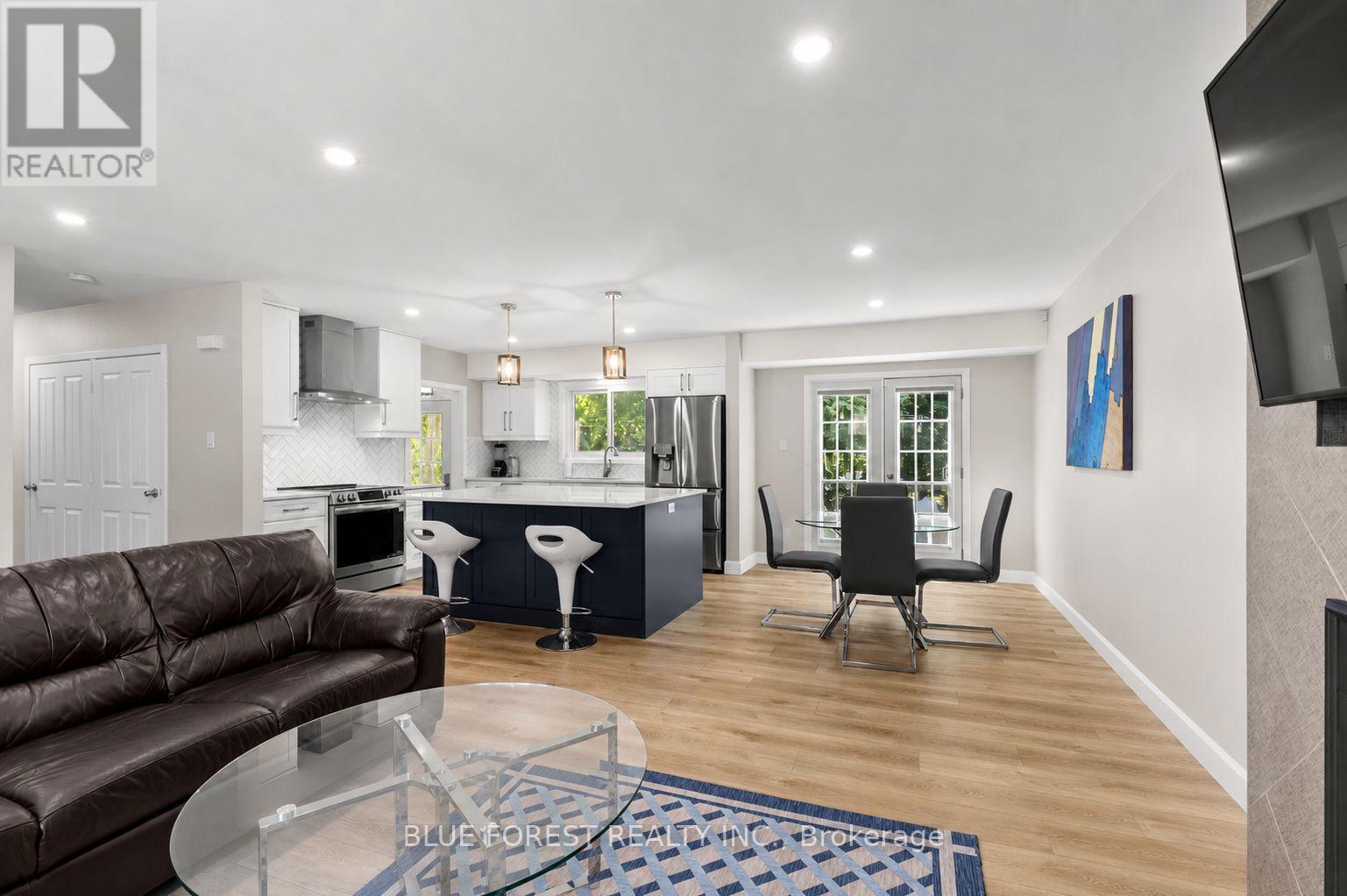 15 SOUTHLAND DRIVE - 6