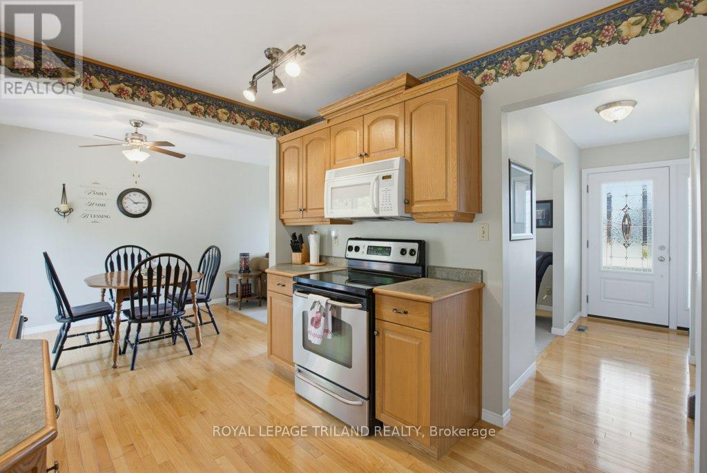 5 WARREN CRESCENT - 15