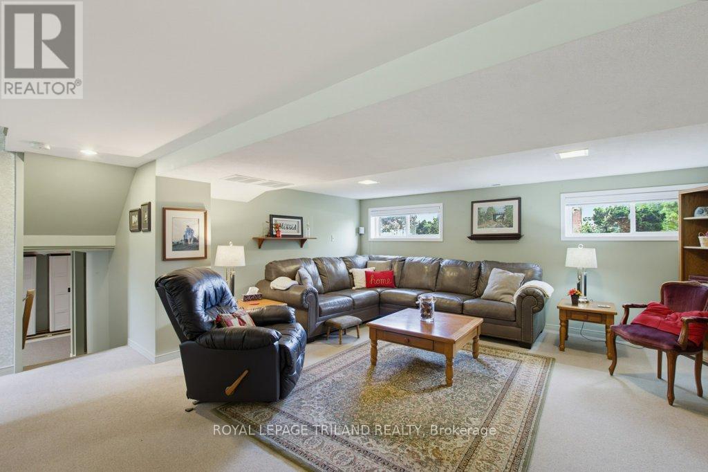 5 WARREN CRESCENT - 28