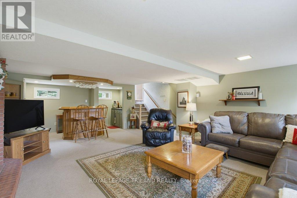 5 WARREN CRESCENT - 29