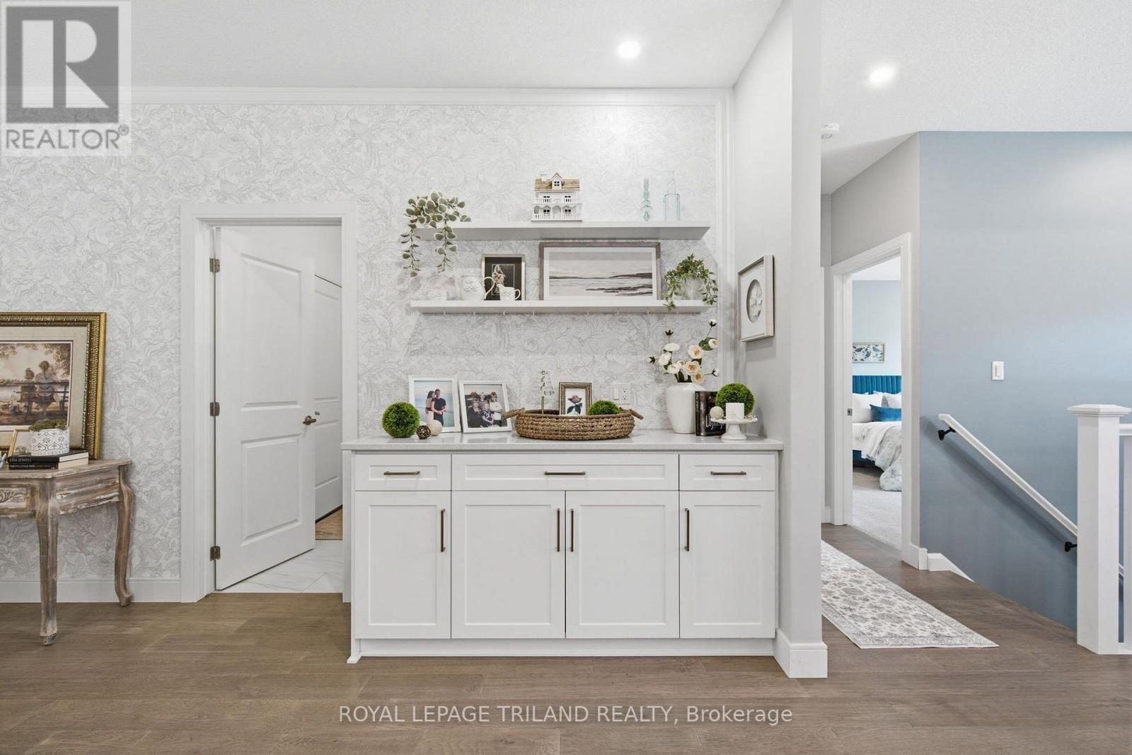 149 COLLINS WAY - 13