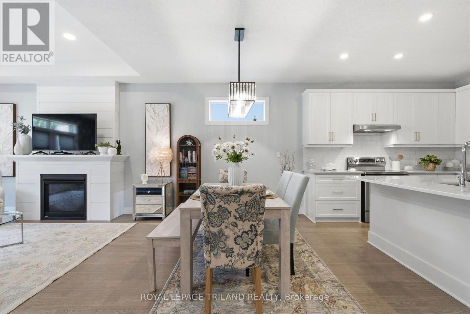 149 COLLINS WAY - 15